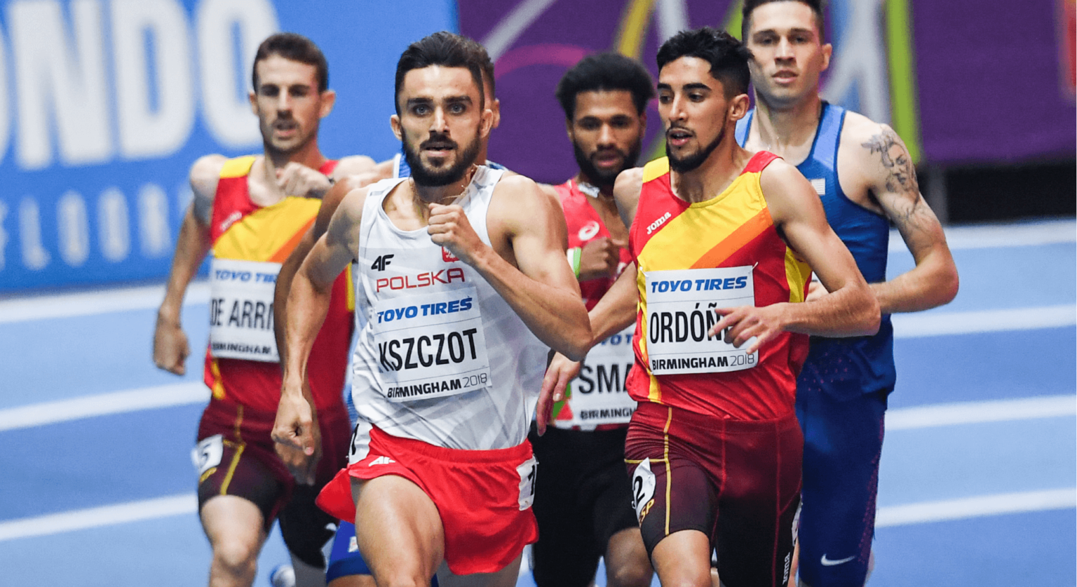 Adam Kszczot w trakcie biegu